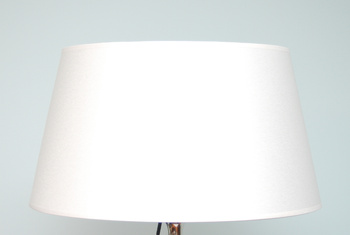 Biały, elegancki abażur z tkaniny - 45cm