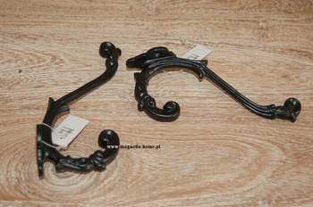 Czarny, podwójny wieszak Hyatt